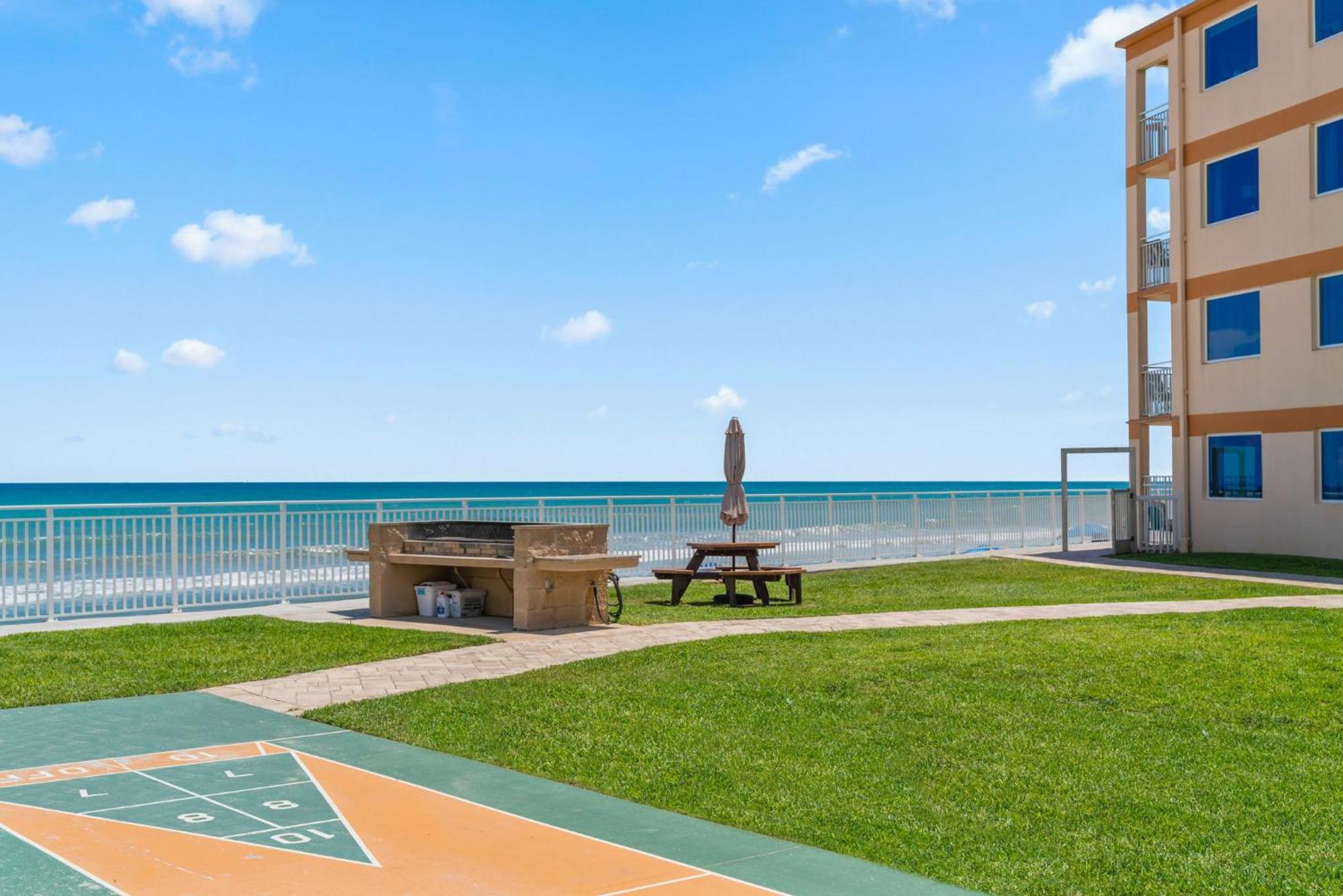 Paradise Beach Club - Oceanfront And Penthouse サテライト・ビーチ エクステリア 写真